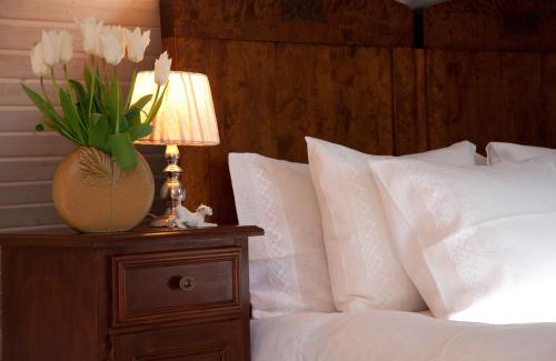 Vainupea House | Exceptional Adami Country Guesthouse with Oceanfront Views