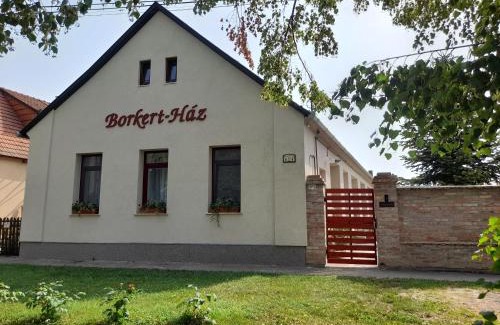 Villany Bed & Breakfast | Guest Rated 10/10: Adamkó Borkert Ház with Ocean Views