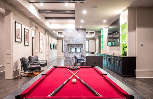 Southwestern House | Beautiful Adams Mansion: Pool, 7 Bedrooms & Near Airport