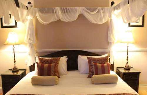 Adare House | Discover Adare Country House: Family-Friendly Retreat with Hot Tub