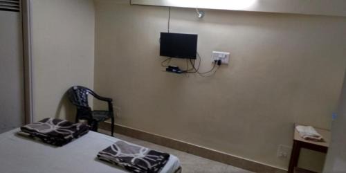 Bistupur House | Budget-Friendly Stay at Adarsh Lodge with Breakfast Inclusive