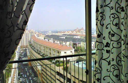 Kelapa Gading Barat Apartment | Affordable Adaru Apartment with Pool and Family Amenities
