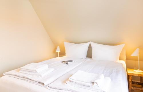 Norddorf Apartment | Discover Adas Hüs - Wohnung 3: Pet & Child Friendly Stay