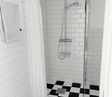 Osthammar Hotel | Adas Hotell