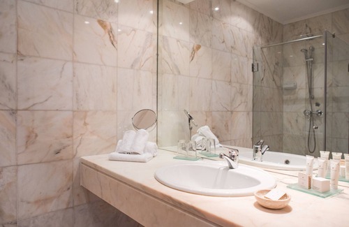 Evora Hotel | Experience ADC - Albergaria do Calvário: Rated 9.8/10