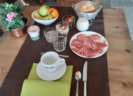 Ronco House | Pet-Friendly Adda Vegia with Breakfast and Family Amenities