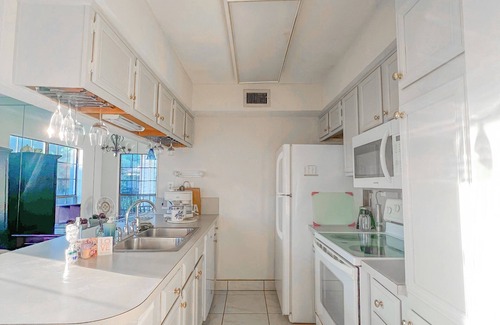 Addison Condo | Cozy Addison 1bd/ba Close to Addison Circle & Amenities