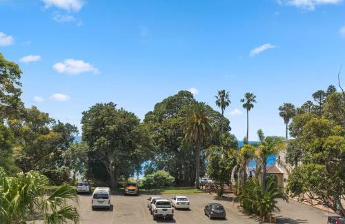 Shellharbour Apartment | Relax at Addison's Escape - Beachfront Family Retreat