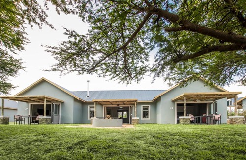 Addo Cabin | Explore Addo Wildlife: 4-Star Family-Friendly Getaway