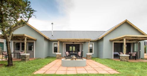 Addo Cabin | Explore Addo Wildlife: 4-Star Family-Friendly Getaway