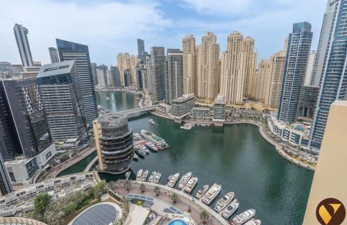 Dubai Marina Apartment | Address Marina - One Bedroom Apartment located 30th Floor with Marina Mall and Sheikh Zaid View and access to all amenities - attached to Dubai Marina Mall
