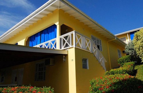 Bacolet House | Budget-Friendly Comfort at Ade's Domicil - Guest Rated 9/10