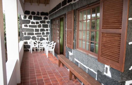 Sao Roque do Pico House | Family-Friendly Stay at Adega do Pereirinha Hotel