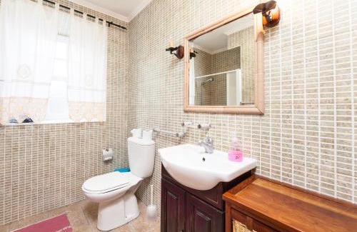 Prainha House | Oceanfront Getaway at Adega Poça - 4-Star Comfort Awaits