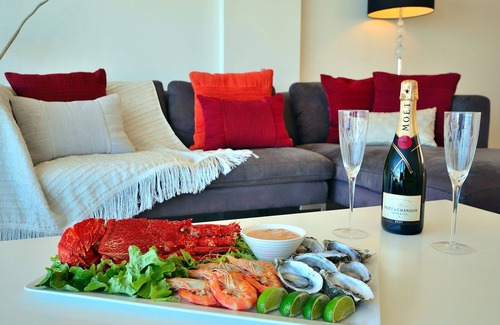 Henley Beach Villa | Adelaide Luxury Beach House, Multi-Award, Sea Views & Sunsets