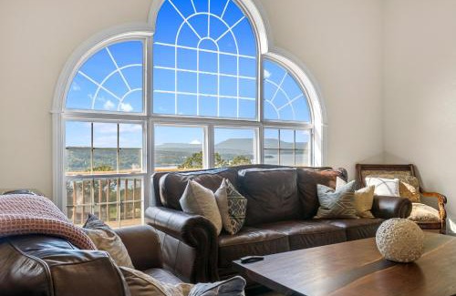 Russellville House | Adelines Lake View Elegant Home in Gated Community Sleeps 15