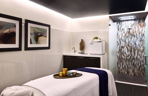 Phoenix Resort | Experience ADERO Scottsdale Resort with Pool and Spa