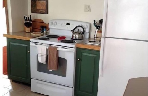 Lake Placid Apartment | Relaxing Adirondack Abode with Ocean View and Breakfast