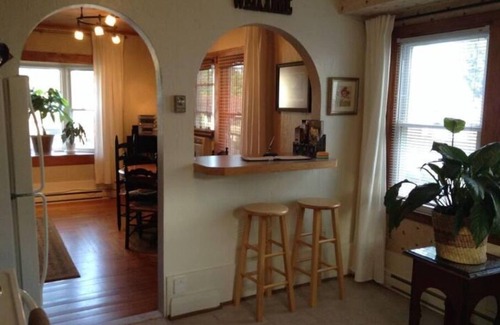 Lake Placid Apartment | Relaxing Adirondack Abode with Ocean View and Breakfast