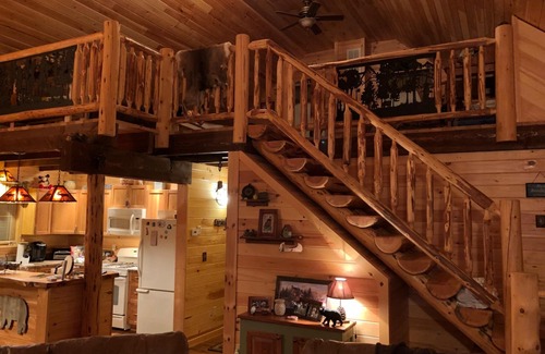 Athol Cabin | Adirondack Cabin Getaway: Perfect for Family Retreats