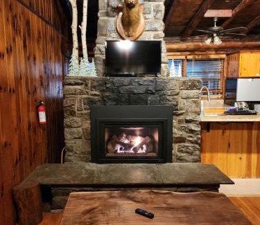 Lake George Hotel | Relaxing Adirondack Diamond Point Lodge with Ocean View