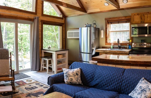Glenfield Cabin | Tranquil Adirondack Log Cabin with Scenic Waterfront Oasis