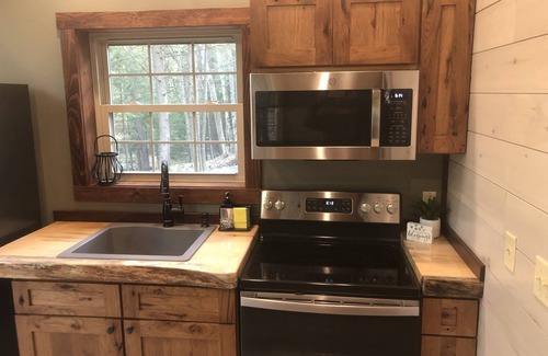 Glenfield Cabin | Tranquil Adirondack Log Cabin with Scenic Waterfront Oasis