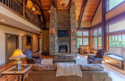 Boone House | Discover Adirondack: Family-Friendly 4-Star Retreat