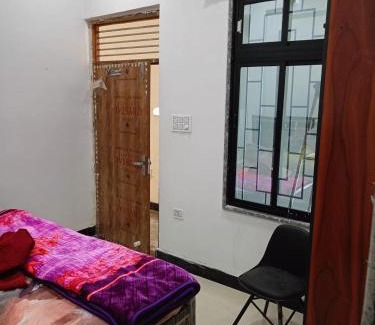 Etmadpur Hotel | Discover Aditya Paradise: Pet-Friendly Comfort Awaiting
