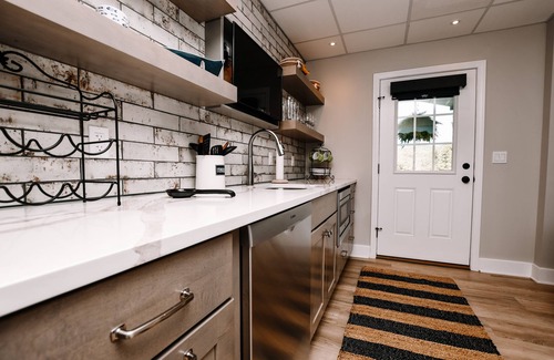 Lake Luzerne House | ADK Beach House: 10/10 Rated Near Lake George & Saratoga