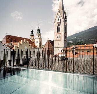 Bressanone Hotel | Discover ADLER Historic Guesthouse: 4-Star Oceanfront Retreat