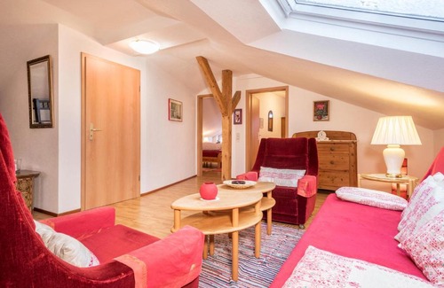Wangen im Allgaeu Apartment | Adlerblick: Family and Pet Friendly Retreat Awaits You