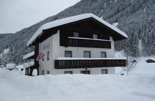 Sellrain House | Adlerhorst: Pet-Friendly Retreat with Breakfast Included