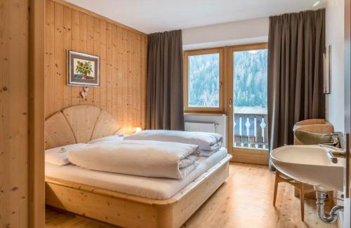 Ultimo Apartment | Discover Adlerhorst Rotkehlchen: A Family & Pet Haven