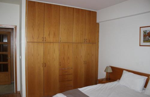 Adma wa Dafneh Apartment | Enjoy Oceanfront Bliss at Adma Blue Screen Hotel