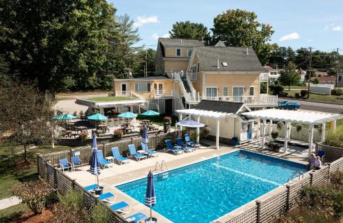 Ogunquit Hotel | Admiral's Inn Resort: Oceanfront Retreat with Pool & Hot Tub
