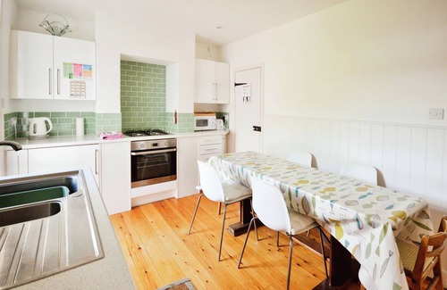 Yarmouth Cottage | Admirals Cottage: Cozy Oceanfront Escape for Four Guests