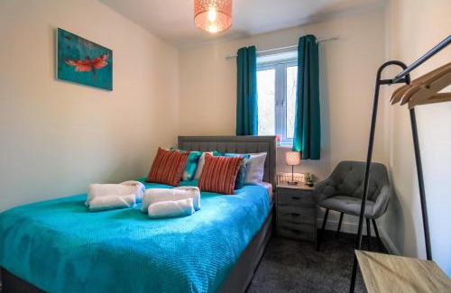 Gaywood House | Admirals House - Cozy Retreat in Peaceful Cul-de-Sac