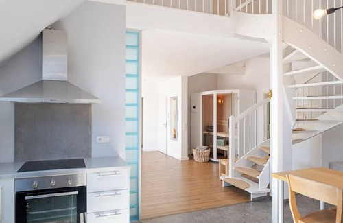 Warnemuende Apartment | Admiralskoje: Centrally Located Duplex Near the Beach
