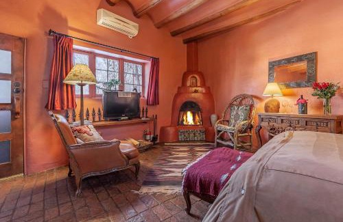 Taos Bed & Breakfast | Relax at Adobe and Pines Inn: 5-Star Oceanfront Escape
