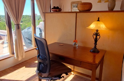 Canoncito House | Cozy Adobe Casita in Artistic Gallery Setting