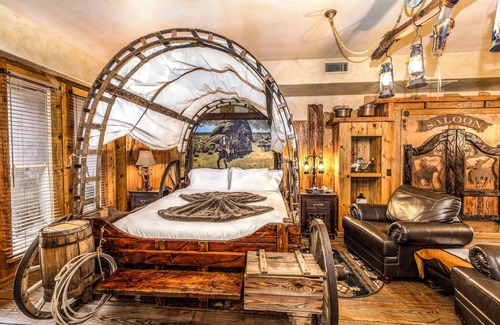 West Sedona Bed & Breakfast | Experience Adobe Grand Villas: Rated 10/10 with Spa & Pool