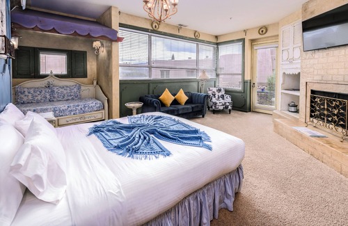 West Sedona Bed & Breakfast | Experience Adobe Grand Villas: Rated 10/10 with Spa & Pool