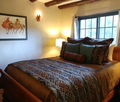 Cascade Hotel | Top-Rated Getaway: Adobe Inn at Cascade Awaits You