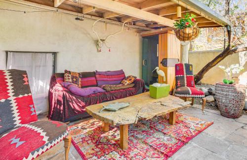 Northeast Santa Fe Apartment | Convenient Studio Just Steps from Downtown Santa Fe Plaza