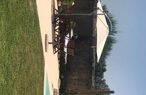 Aguim House | Charming Adobe Typical Cottage with Pool & Pet-Friendly Options