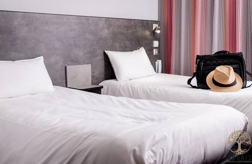 Gap Hotel | Discover Adonis Gapotel: Family-Friendly with Pool & Breakfast