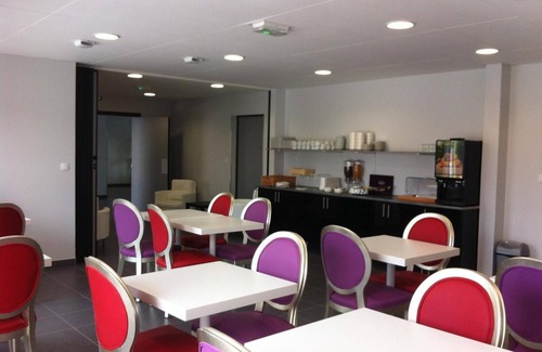 La Baule-Escoublac Apartment | Welcome to Adonis La Baule: Pet-Friendly Oceanfront Retreat