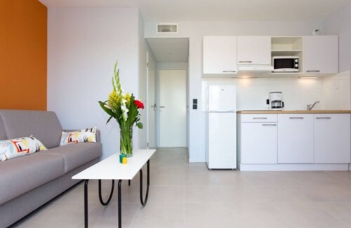 Mougins House | Elegant Adonis Mougins: 5-Star Retreat with Ocean Views