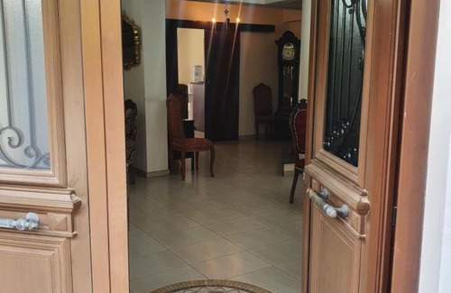 Koili House | Delightful Adonis Palace Rooms and Bungalows with Pool & Hot Tub